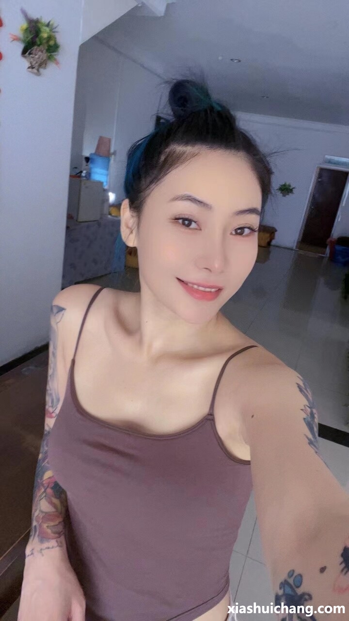 153115sxuvvx3pbxzohh33.jpg
