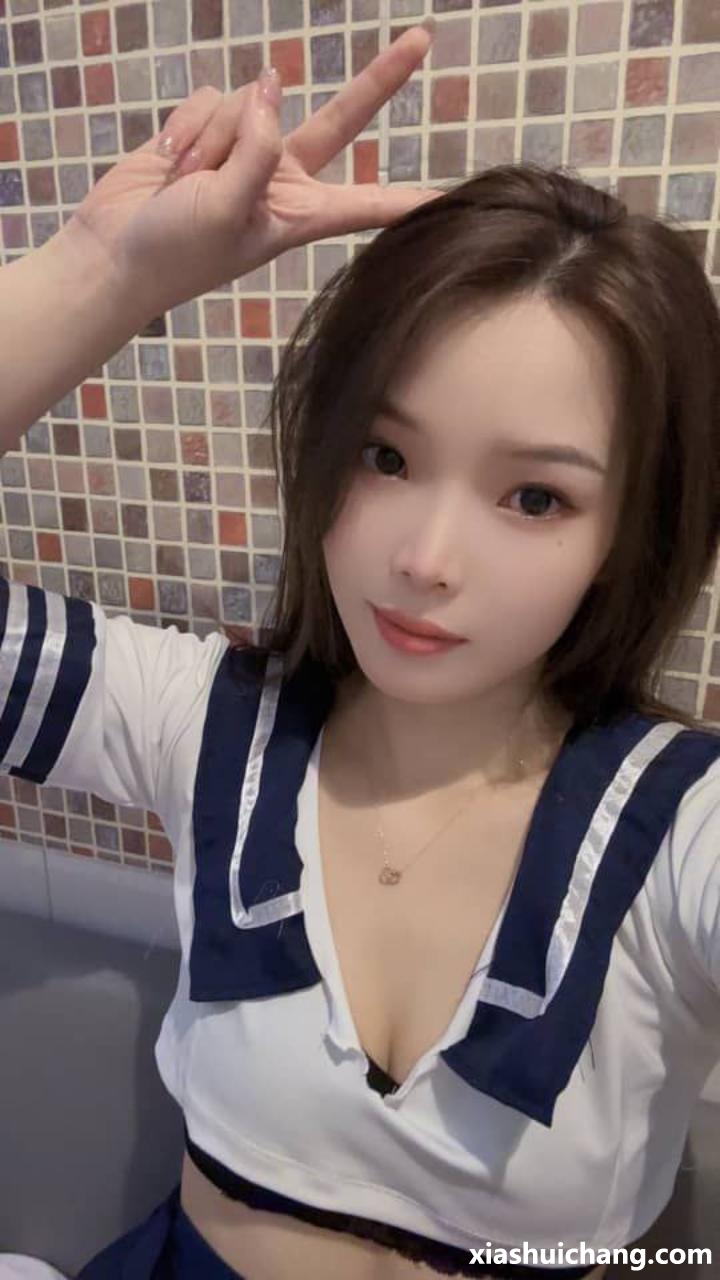011246f8181tzkgggltcdu.jpg