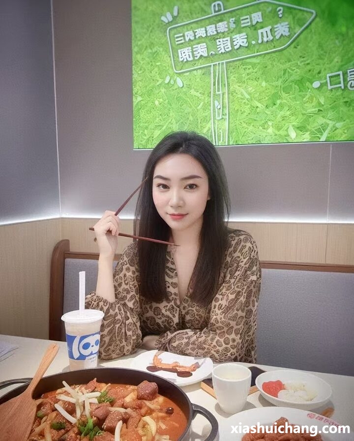153109bz8ad5suy8uq3us3.jpg